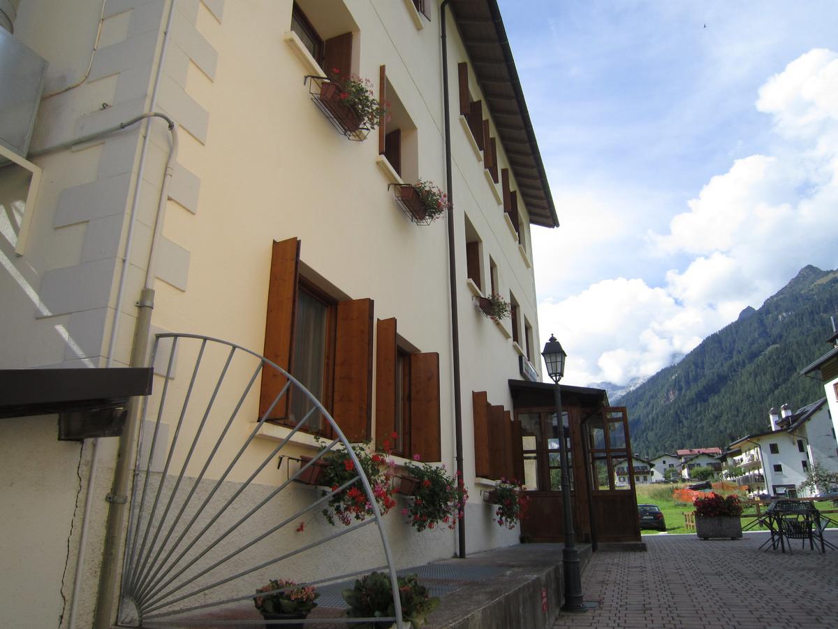 Casa Alpina Sacro Cuore Канале-д'Аґордо Екстер'єр фото